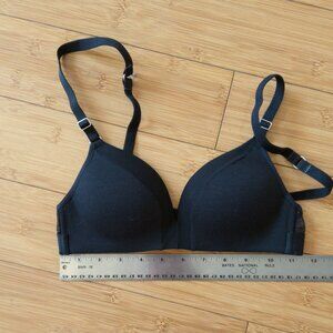 Lively All-Day Deep V No-Wire Bra Jet Black 32A